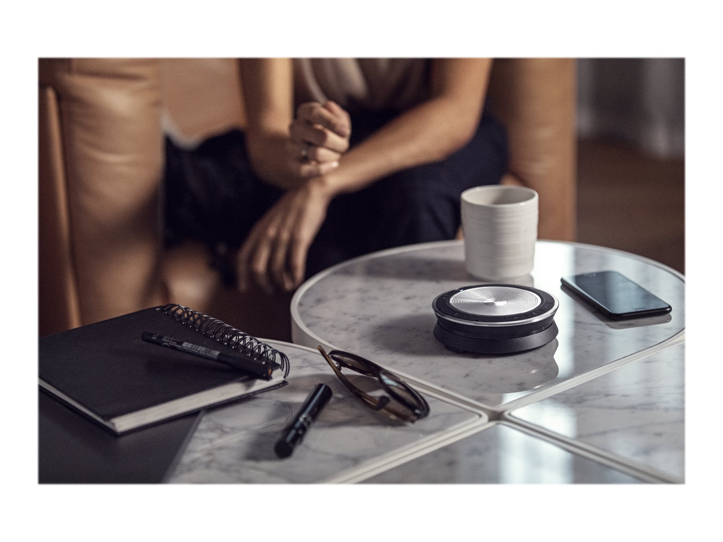EPOS EXPAND 30+ Bluetooth Konferenzlautsprecher mit USB-C Kabel inkl. USB-A Adapter BT-Dongle fur bis 8 Teilnehmer ALE zertifiziert