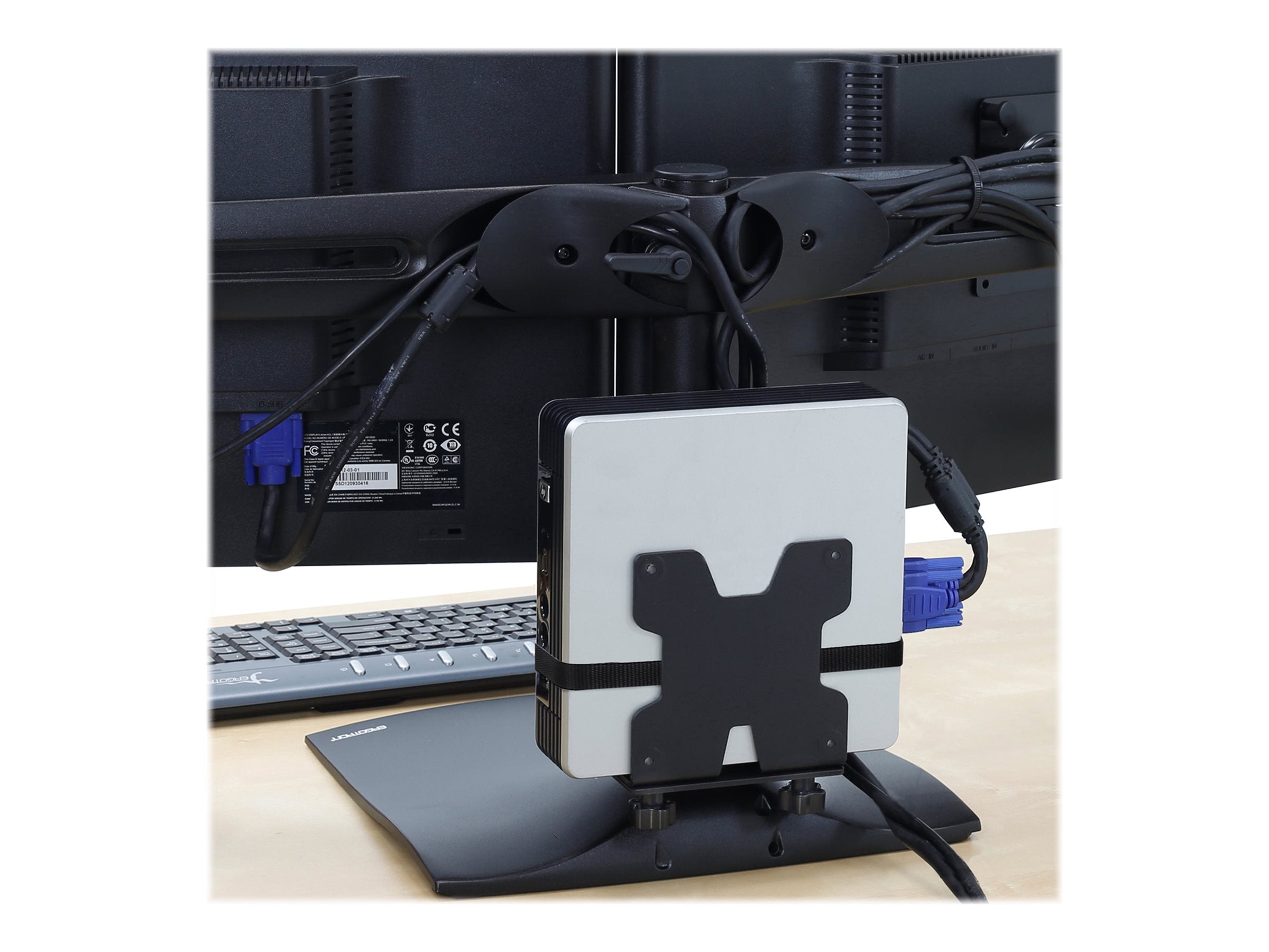 Detailaufnahme der VESA-Schnittstelle des ERGOTRON universal Thin-Client-Halters schwarz