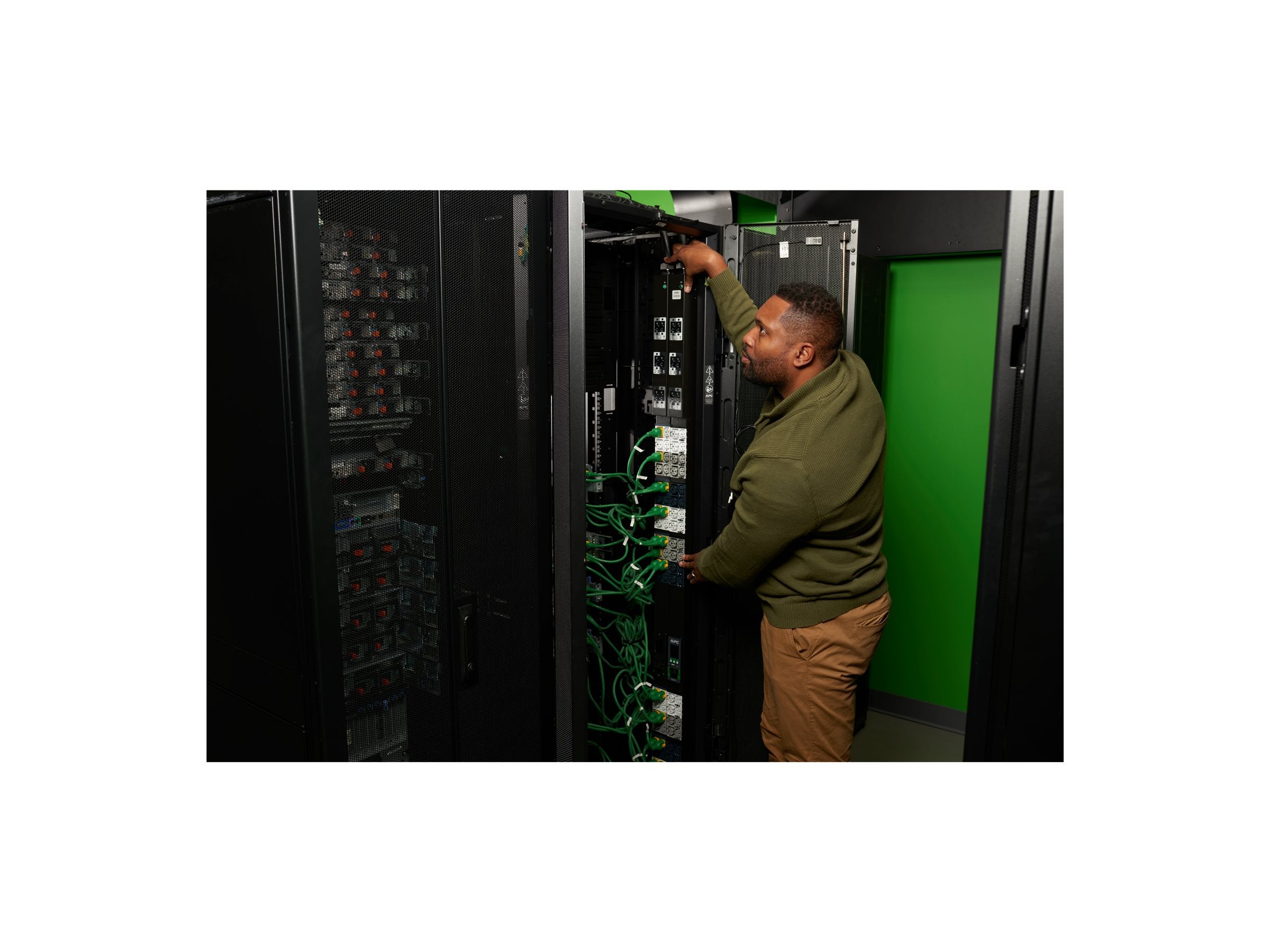 APC NetShelter Rack PDU Advanced Verpackung