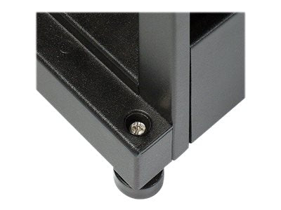 Verpackung des APC NetShelter SX 48U Gehäuses ohne Türen