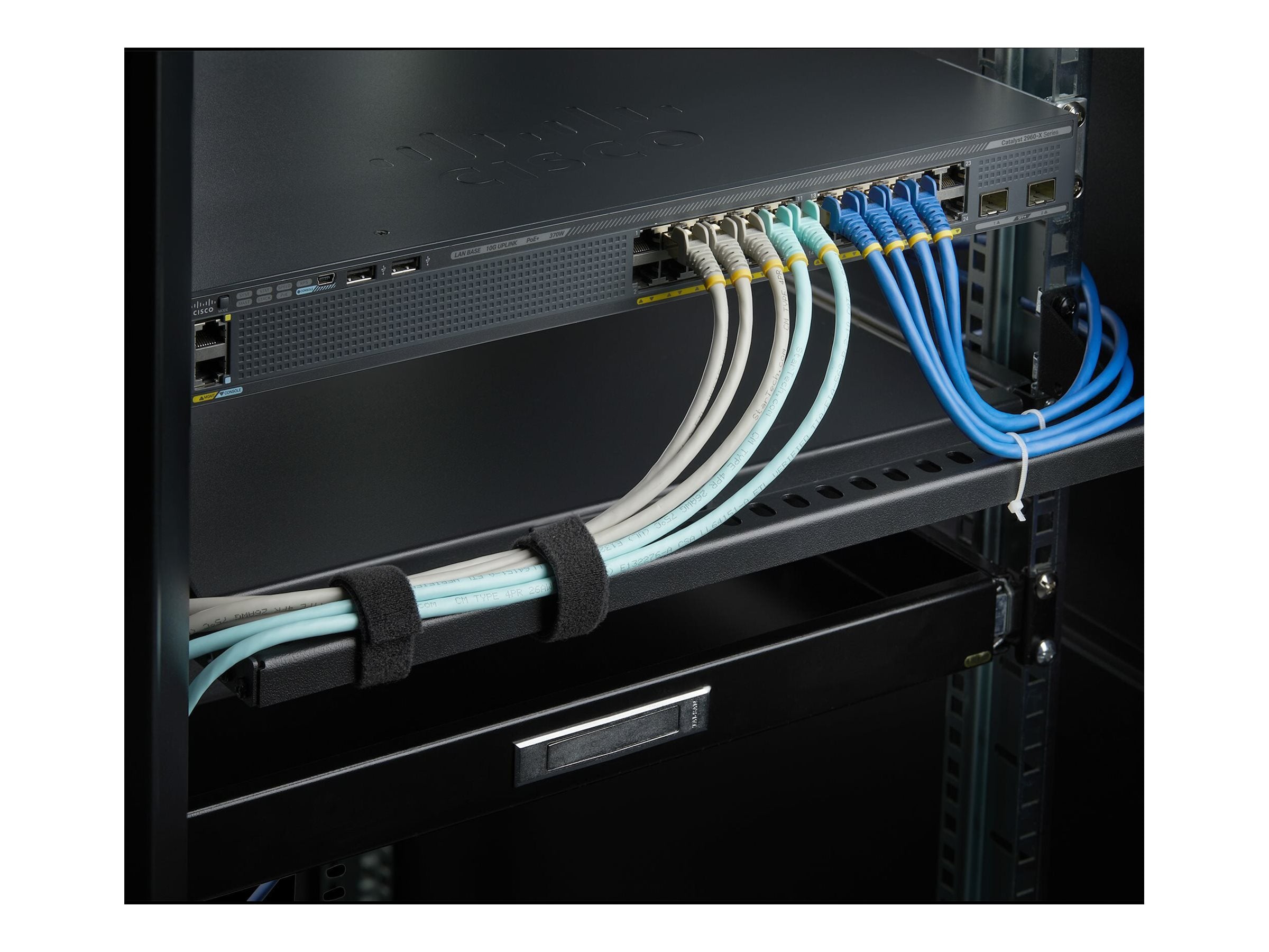 STARTECH.COM 1HE Rack Kabelfuhrung Vorderansicht