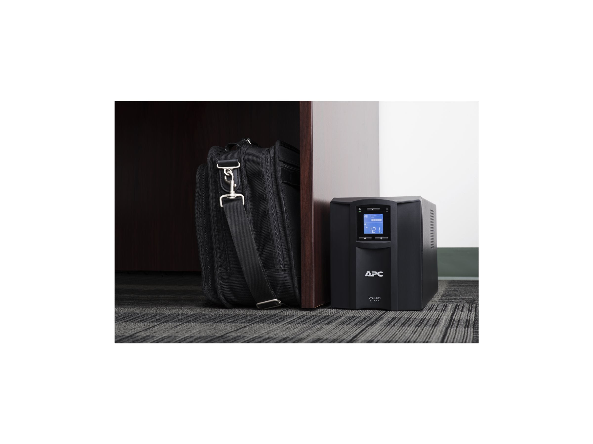 APC Smart-UPS C 1500VA LCD UPS Verpackung