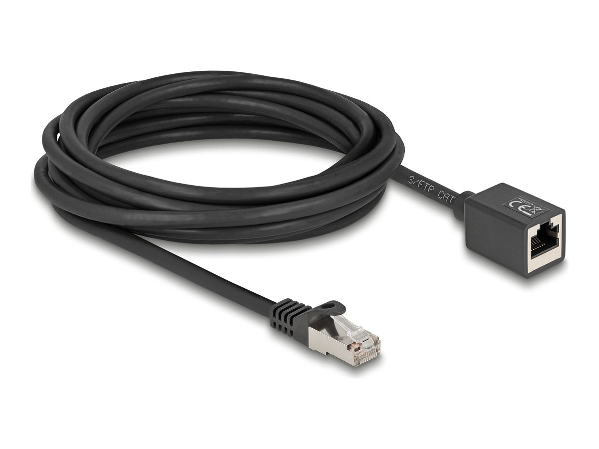 DELOCK Netzwerk Verlängerungskabel RJ45 Stecker zu RJ45 Buchse Cat.6A S/FTP 5m schwarz - Vorderansicht