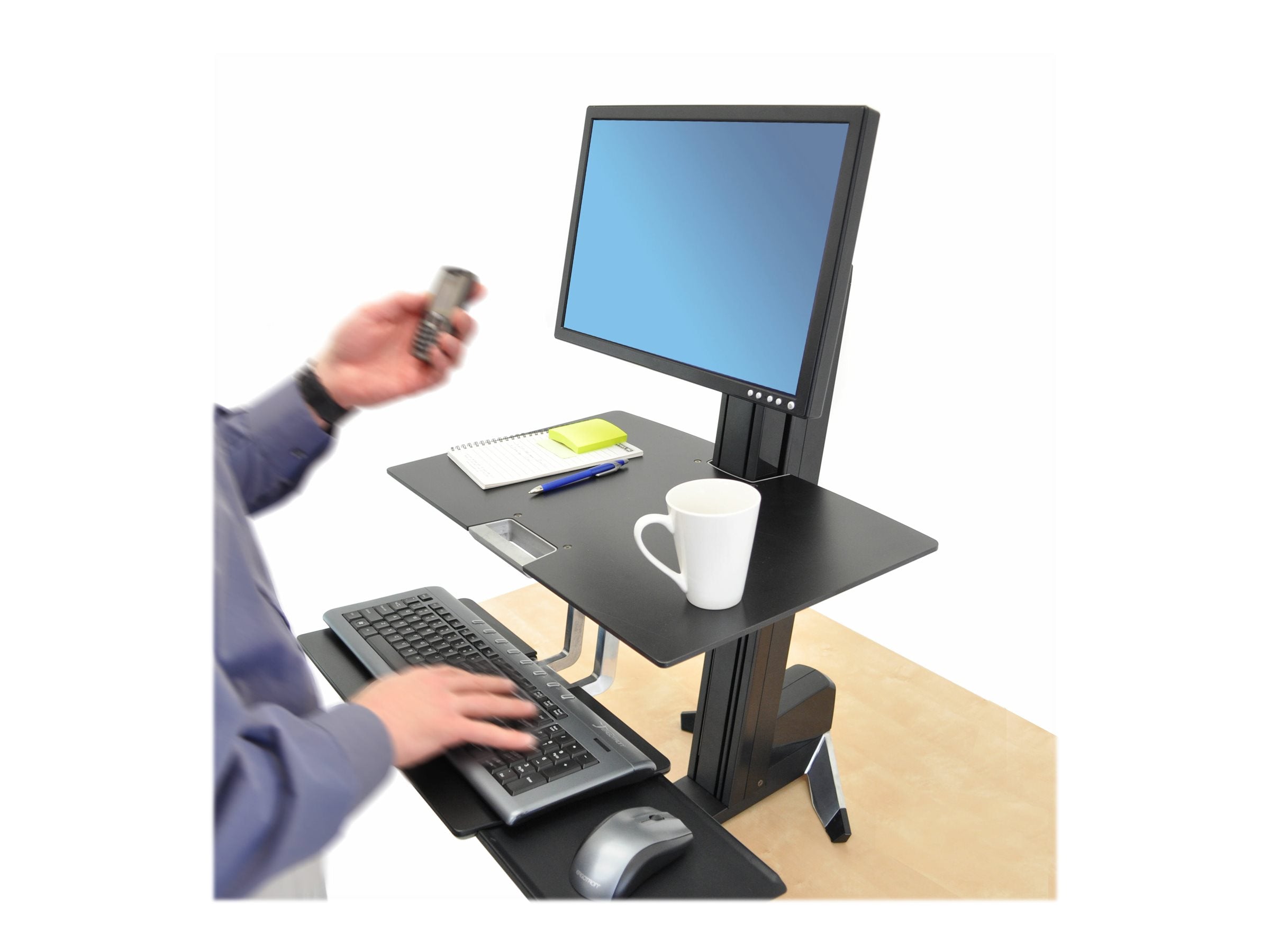 Vorderansicht der ERGOTRON Arbeitsfläche für WorkFit-S