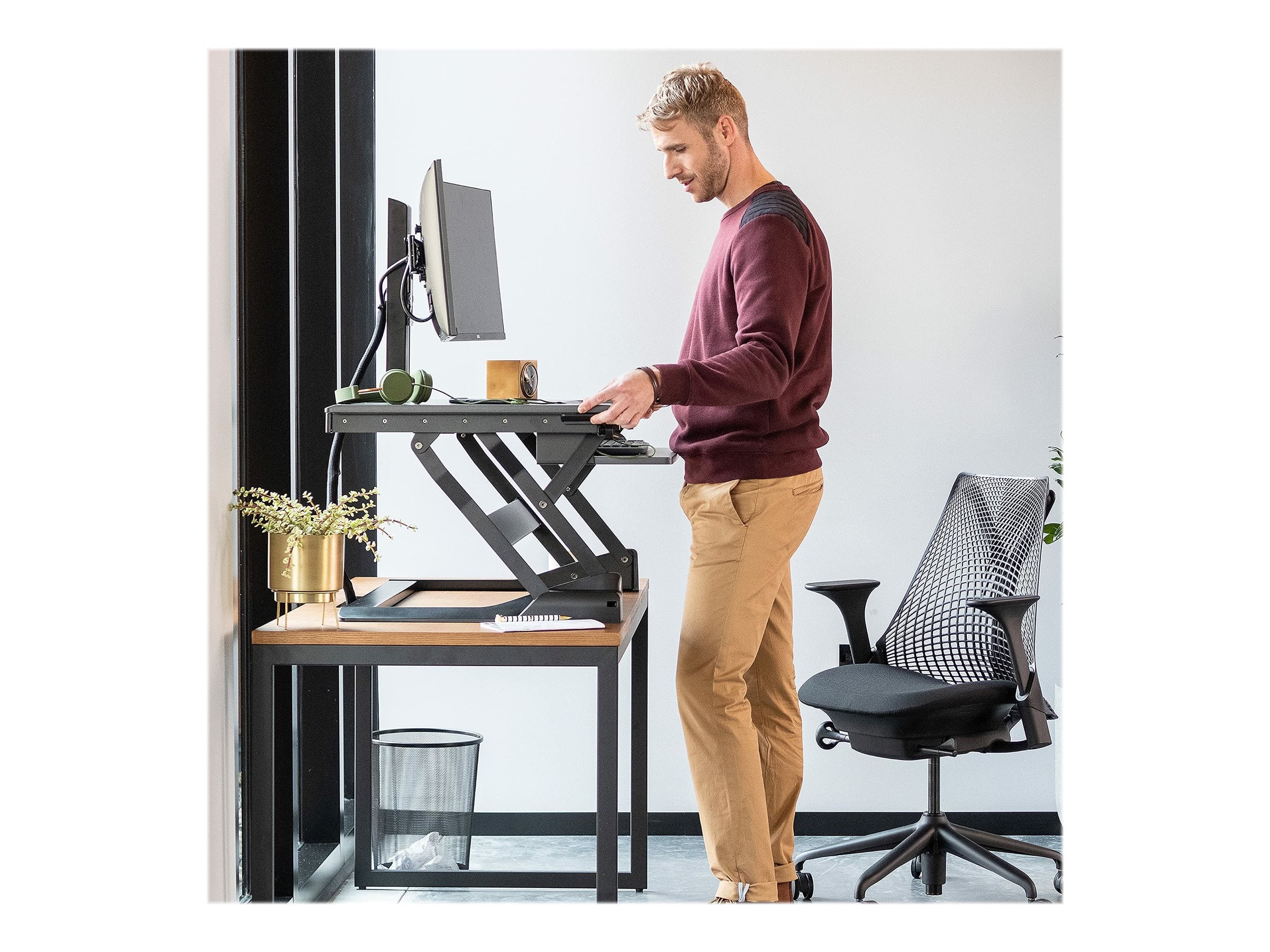 Verpackung des ERGOTRON WorkFit-TL Sitz-Steh-Schreibtisch-Arbeitsplatz
