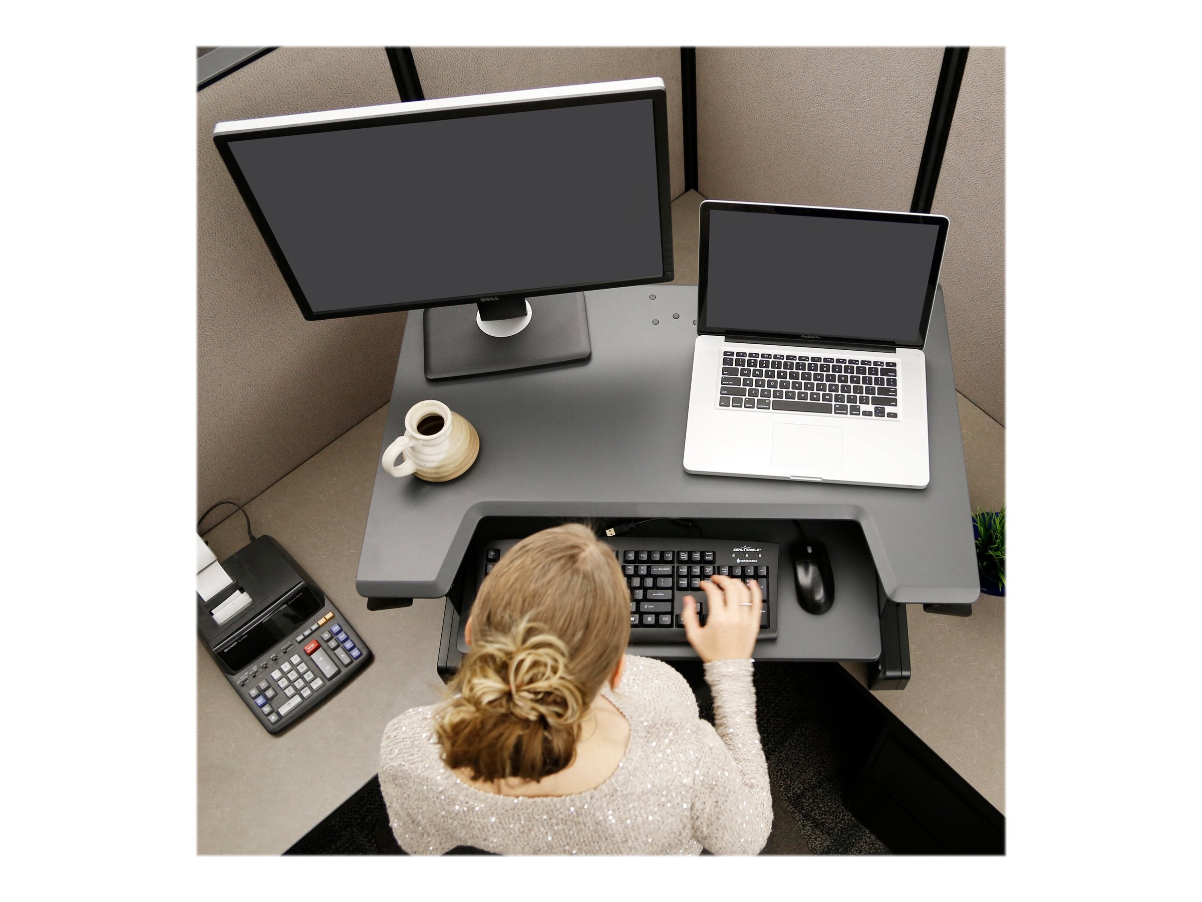 Verpackung des ERGOTRON WorkFit-T Sitz-Steh-Schreibtisch-Arbeitsplatz