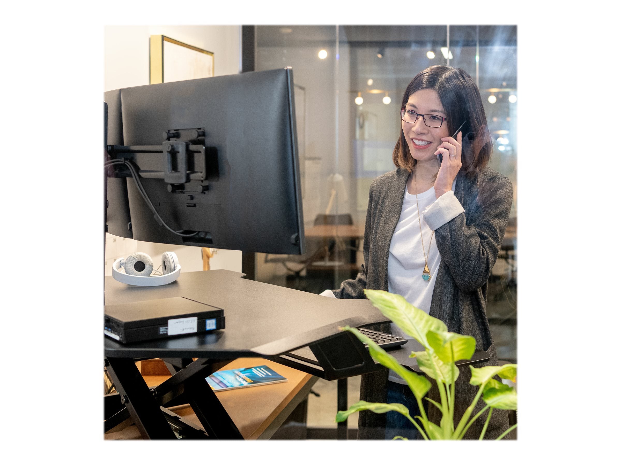 ERGOTRON WorkFit Corner Standing Desk Converter PVB - Verpackung