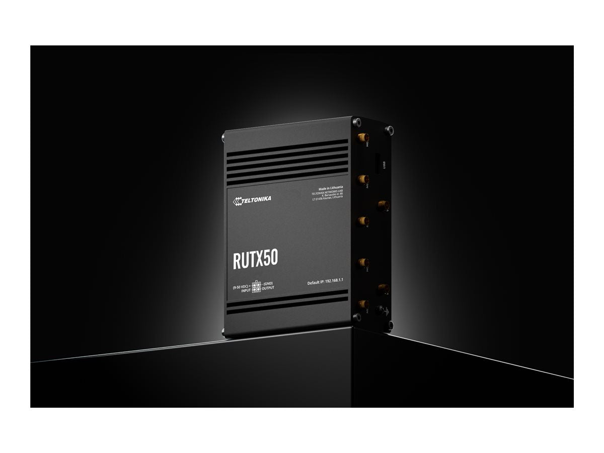 TELTONIKA NETWORKS RUTX50 Verpackung