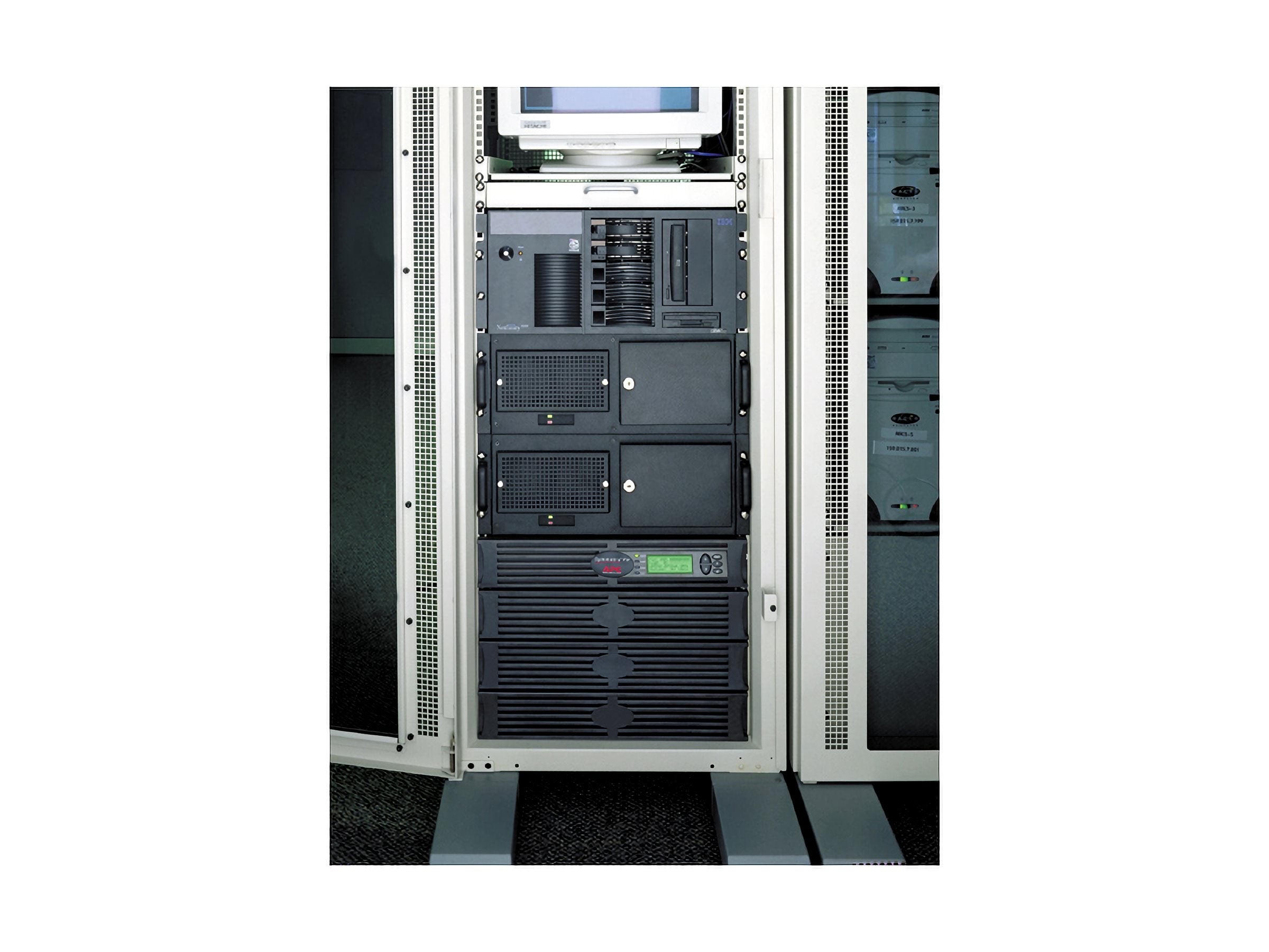 APC Symmetra RM 6 kVA Vorderansicht