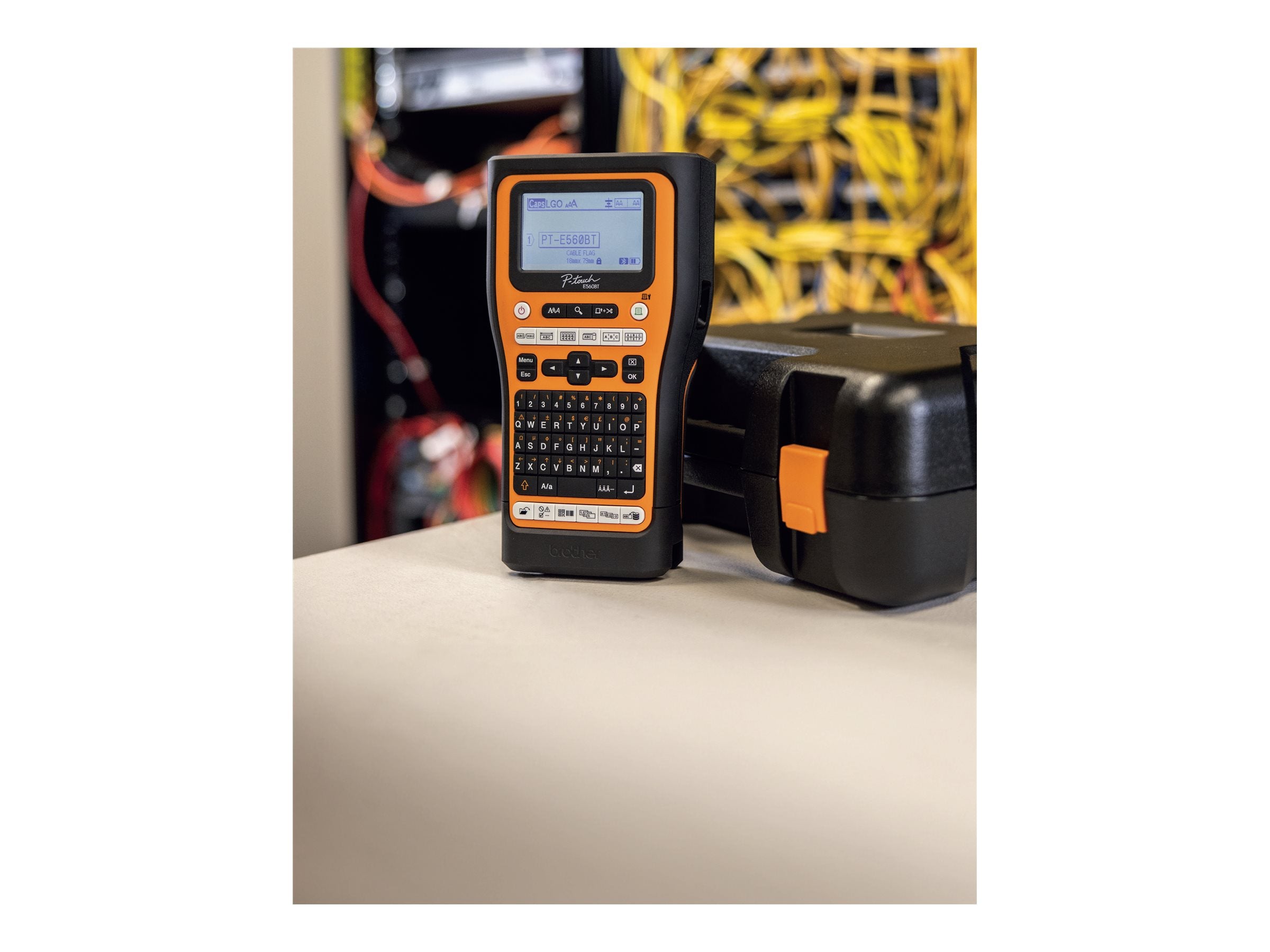 BROTHER P-Touch PTE560BTSP Label Printer Verpackung