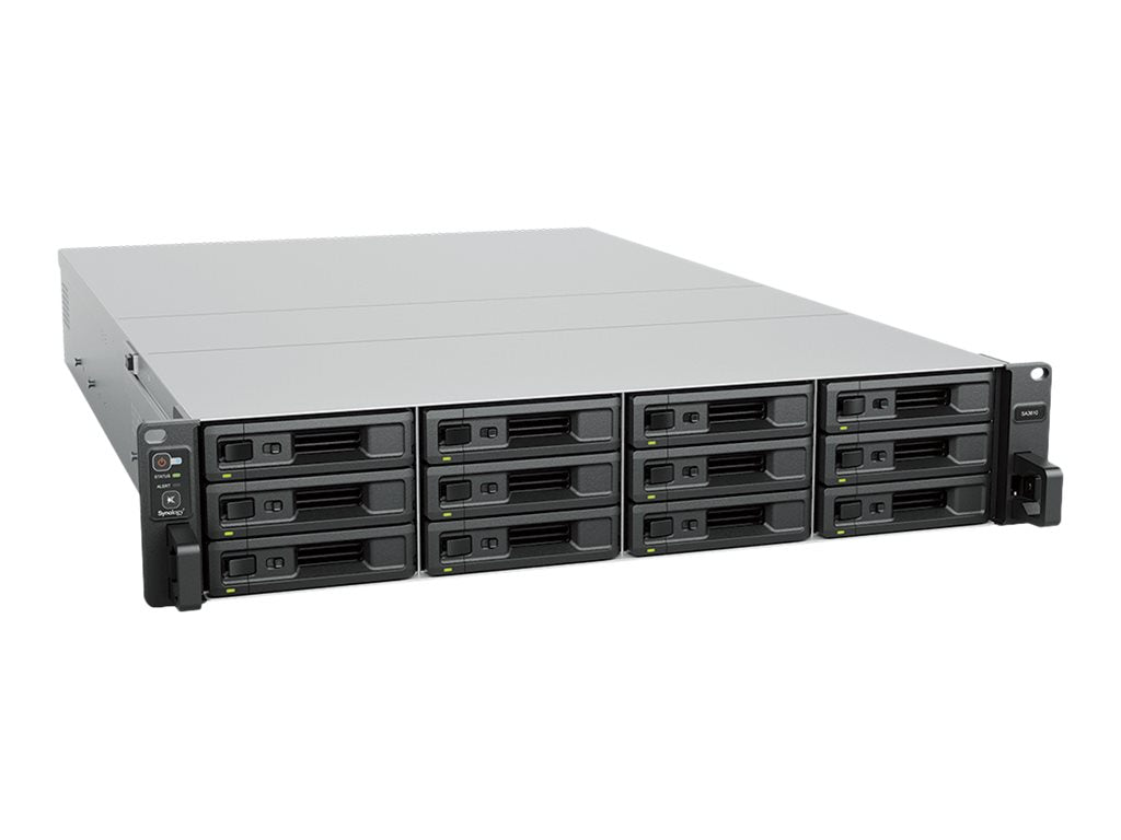 Detailansicht der Anschlüsse der SYNOLOGY SA3610 12-Bay Rack-Flashstation
