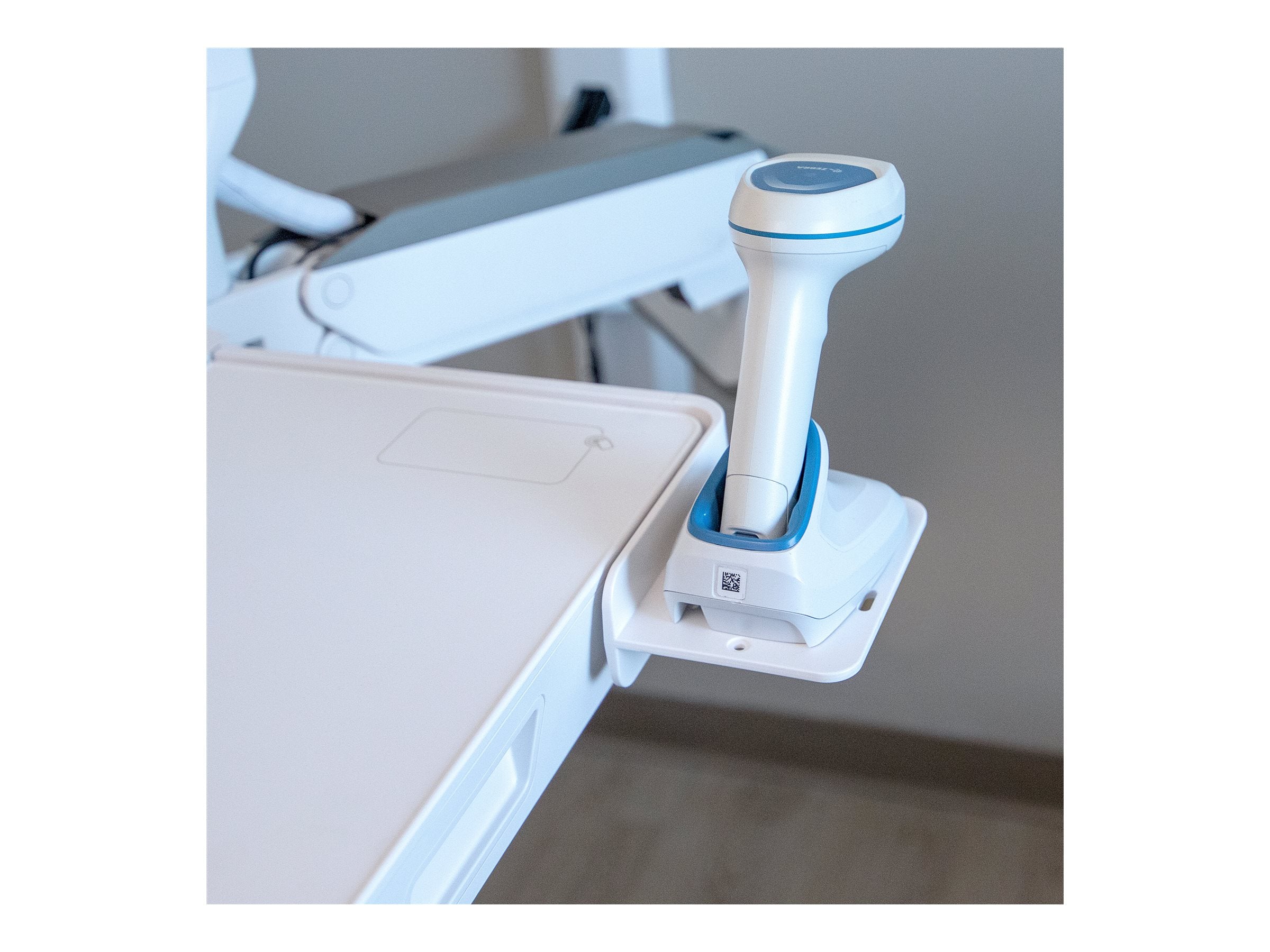 Seitenansicht der ERGOTRON CareFit Combo Wireless Scanner Bracket