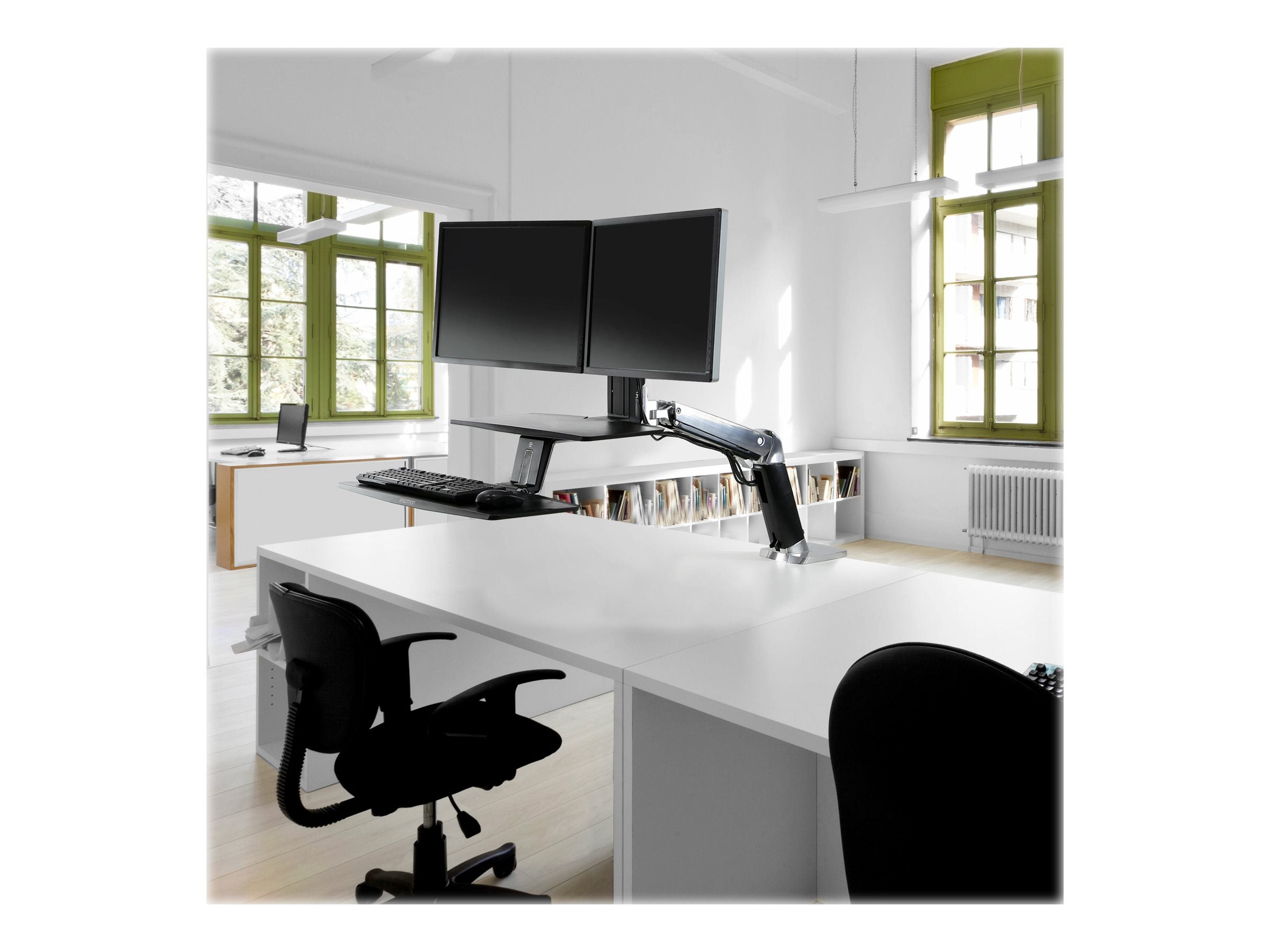 ERGOTRON WorkFit-A Dual mit tiefer gelegter Tastaturablage bis 61cm 24Zoll max.11kg. VESA 75x75 + 100x100mm Anhebung bis 63cm