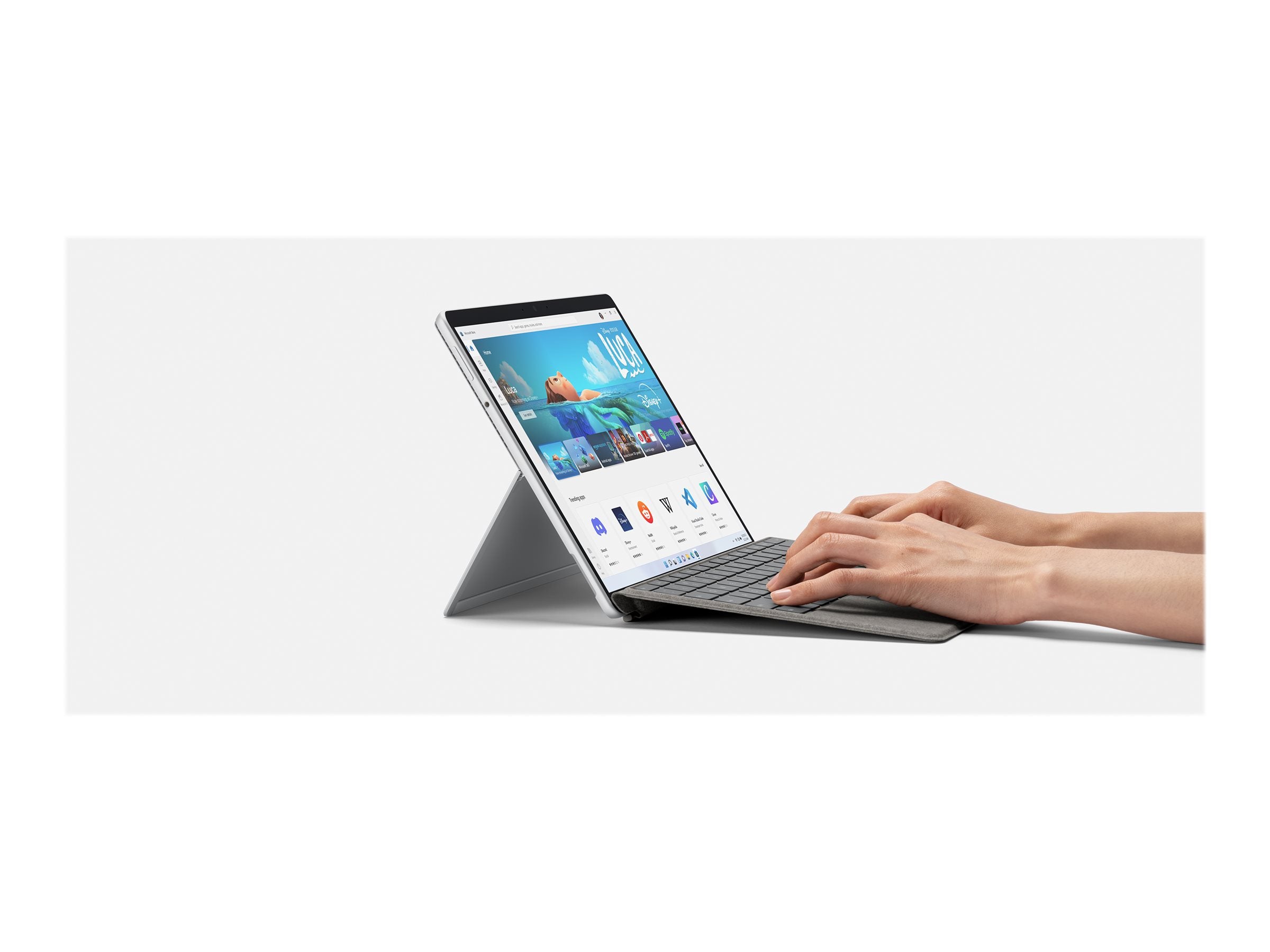 Vorderansicht der MICROSOFT Surface Pro8 TypeCover Platinum Silber Spanisch