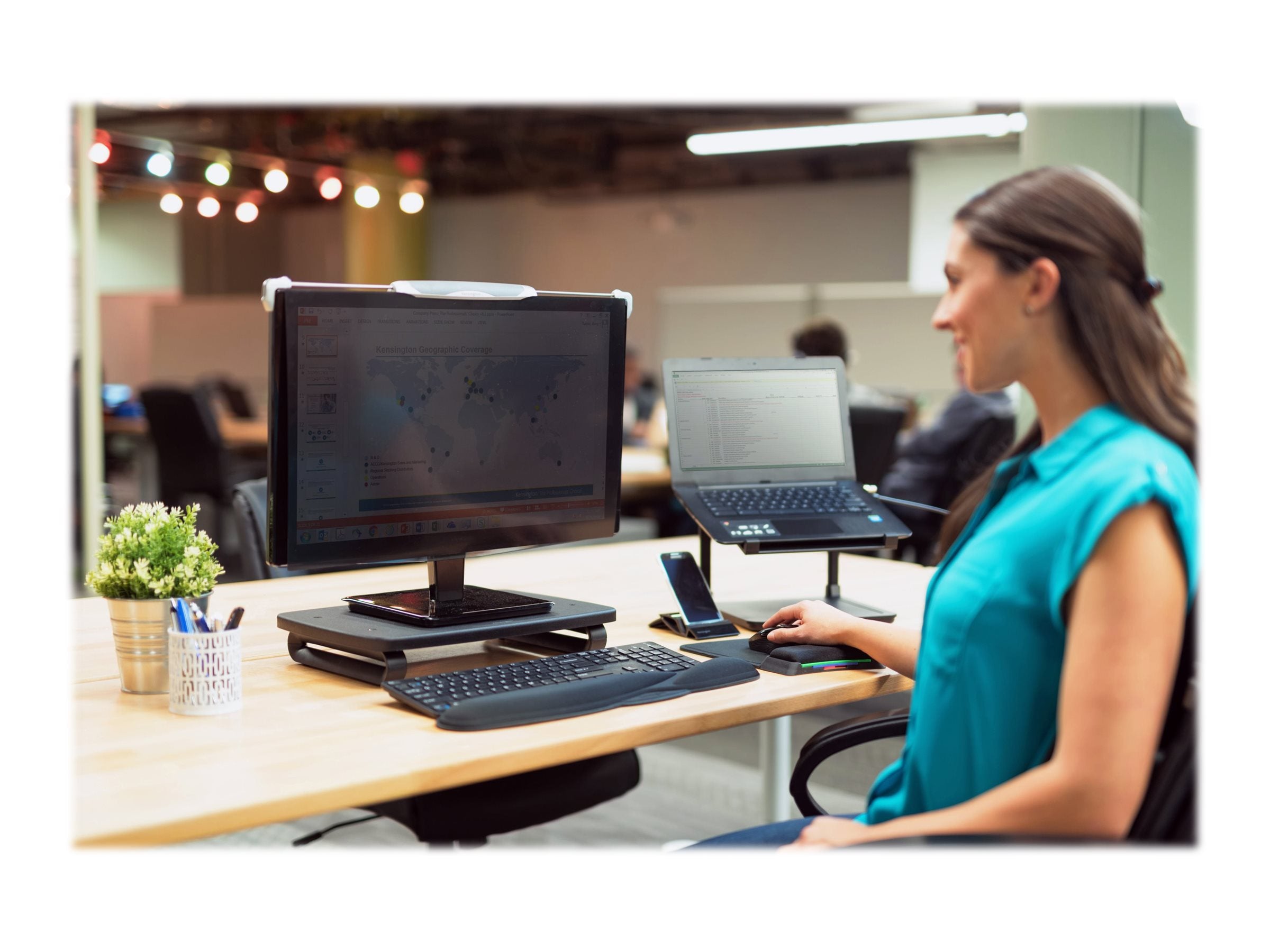 KENSINGTON Monitor Stand Plus Black - Vorderansicht