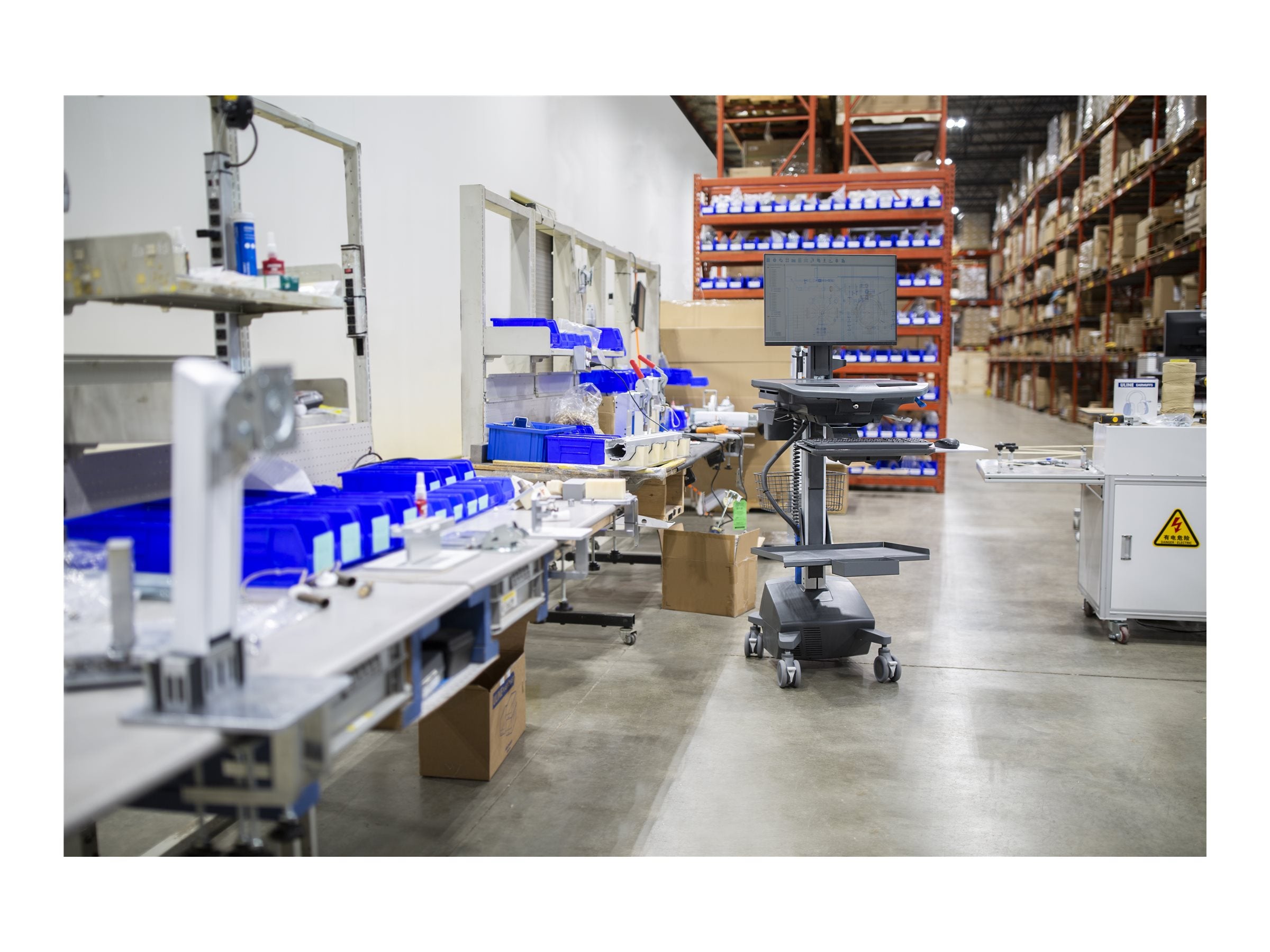 Verpackung des ERGOTRON Styleview Cart LCD Pivot Life Powered