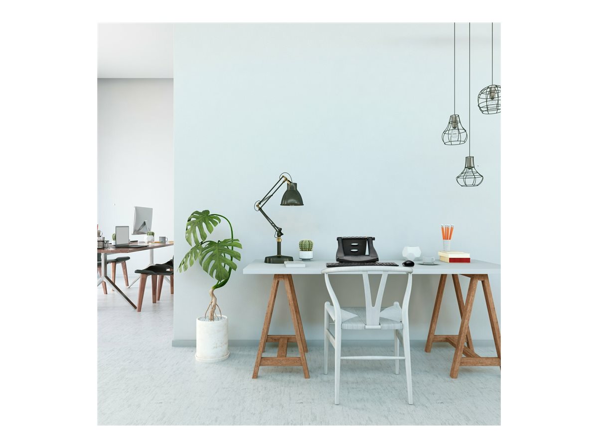 KENSINGTON Easy Riser EQ Notebook-Kühlpad im Einsatz