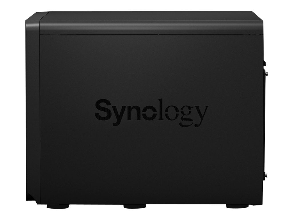 SYNOLOGY SATA 15 tower DS3615xs DX1215 Verpackung