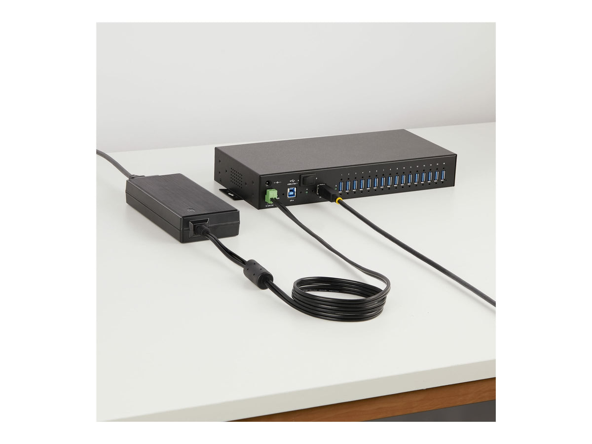 STARTECH.COM 16-Port Industrie USB 3.0 Hub mit Netzteil 5Gbps Verteiler/Mehrfachstecker fur DIN/Rack Dual-Host USB Switch