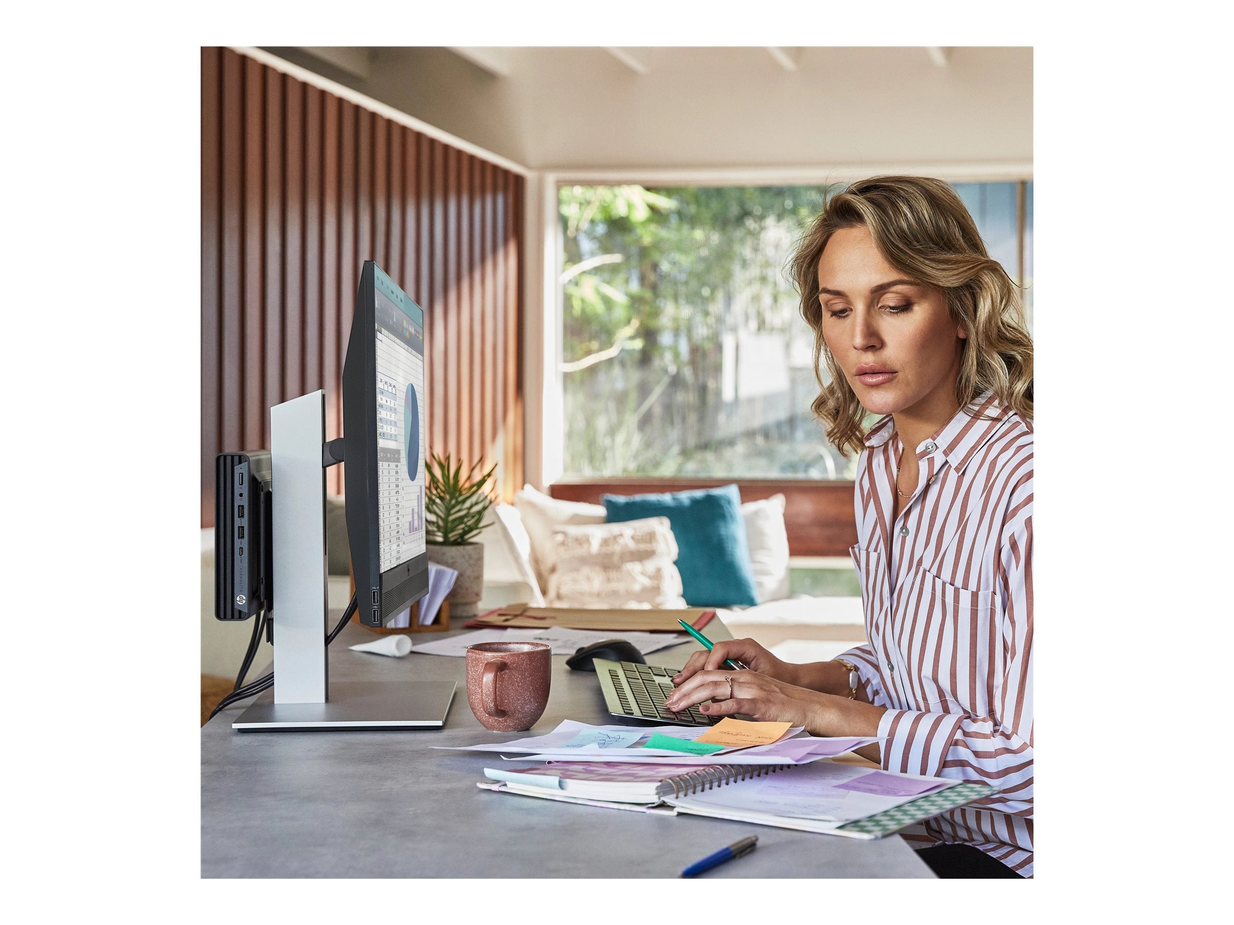 HP Elite Mini 800 G9 Vorderansicht