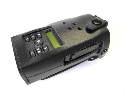 RB M37062 Ledertasche robuste Ausführung mit Ausschnitt f. Display/Tastatur/Audio+feste Gürtelschlaufe  + 2 D-Ring f. DP2400/DP2600