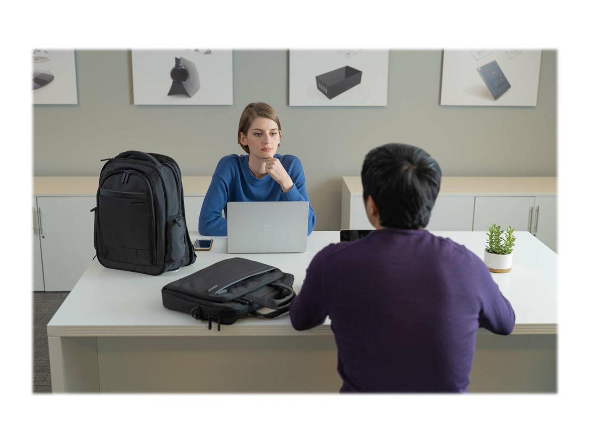 KENSINGTON Contour 2.0 14 Zoll Executive Laptop Rucksack Vorderansicht