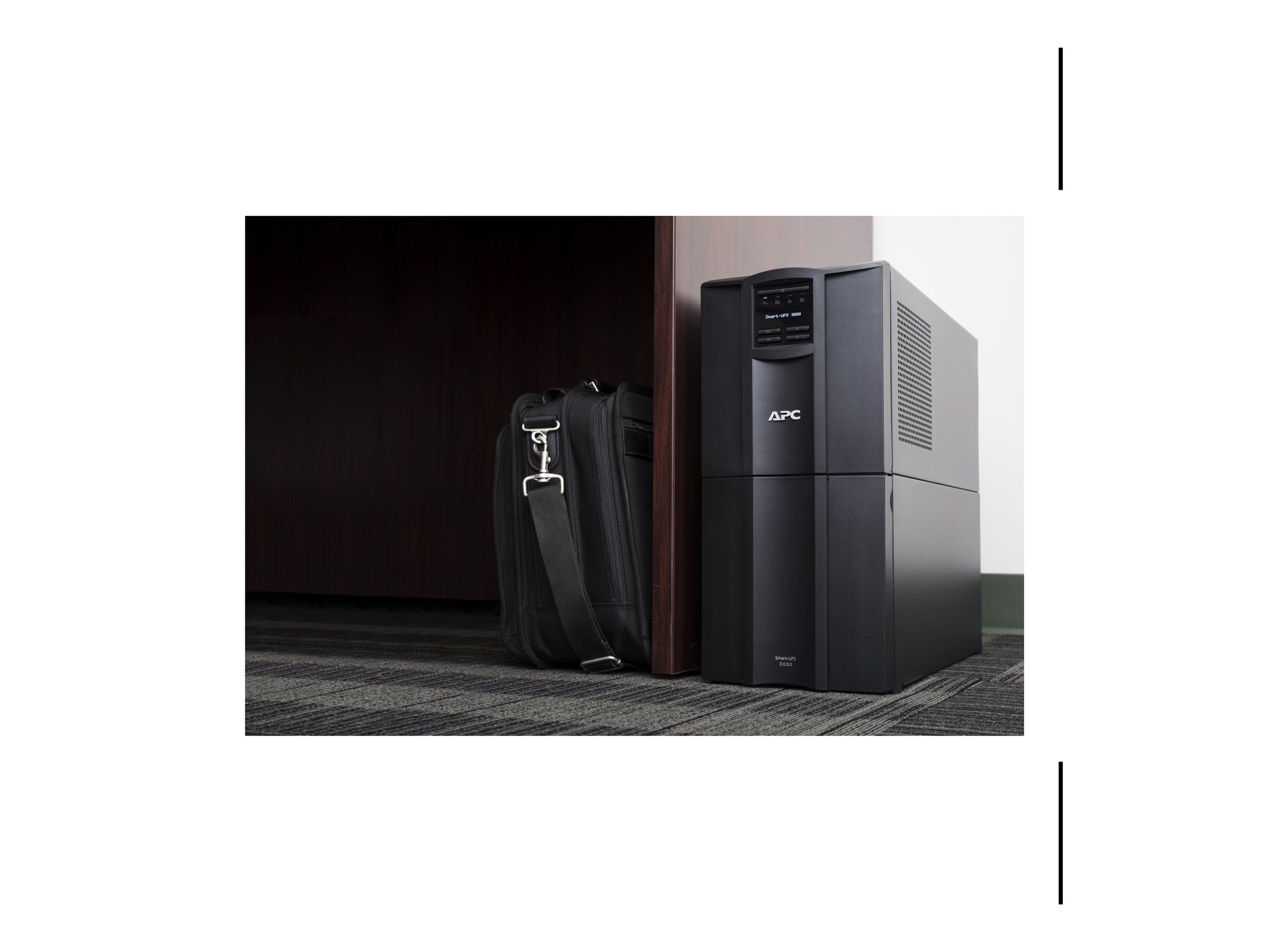 APC Smart-UPS SMT3000IC Detailansicht