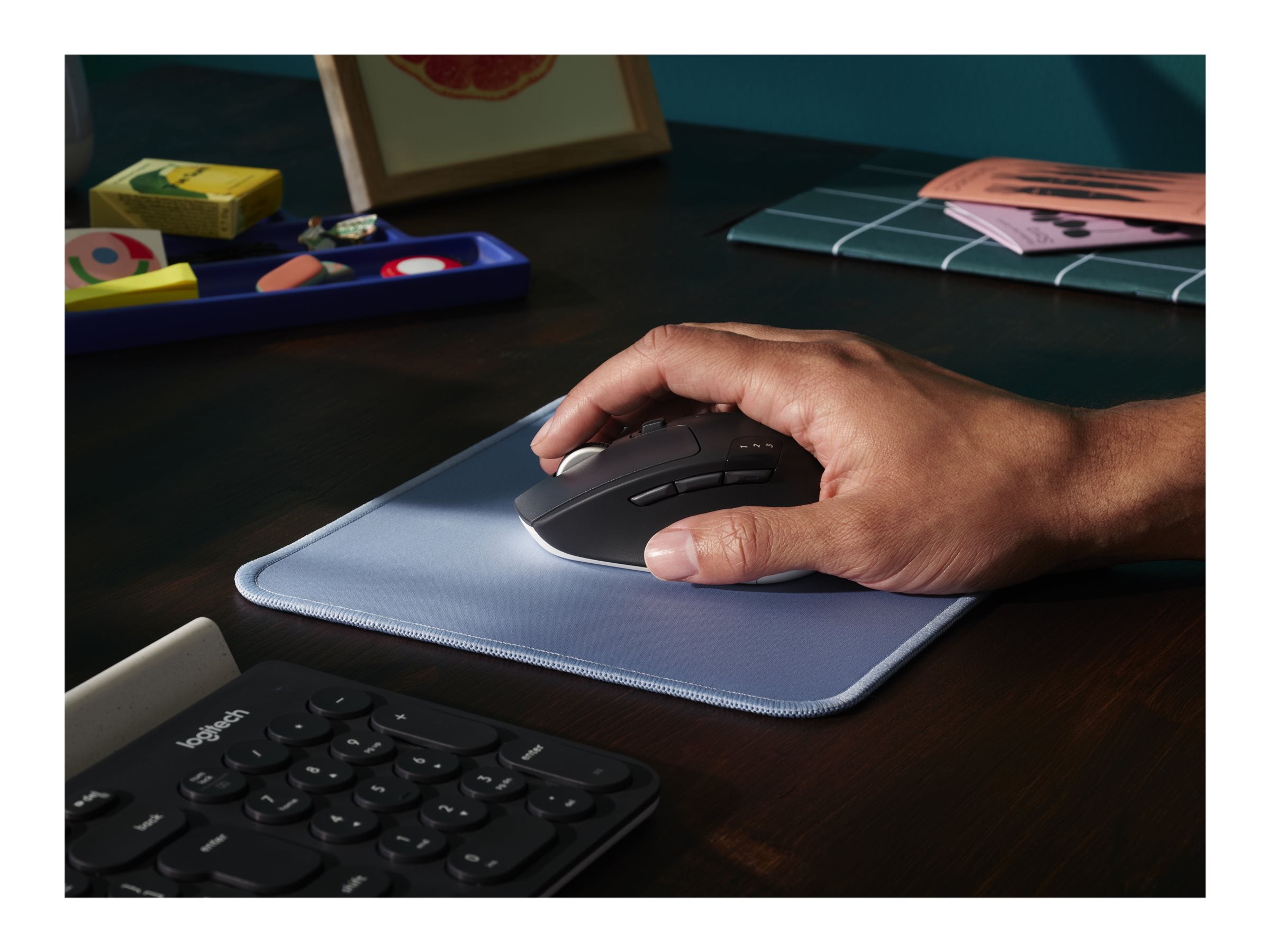LOGITECH Desk Mat Studio Series Mauspad blue grey - Vorderansicht