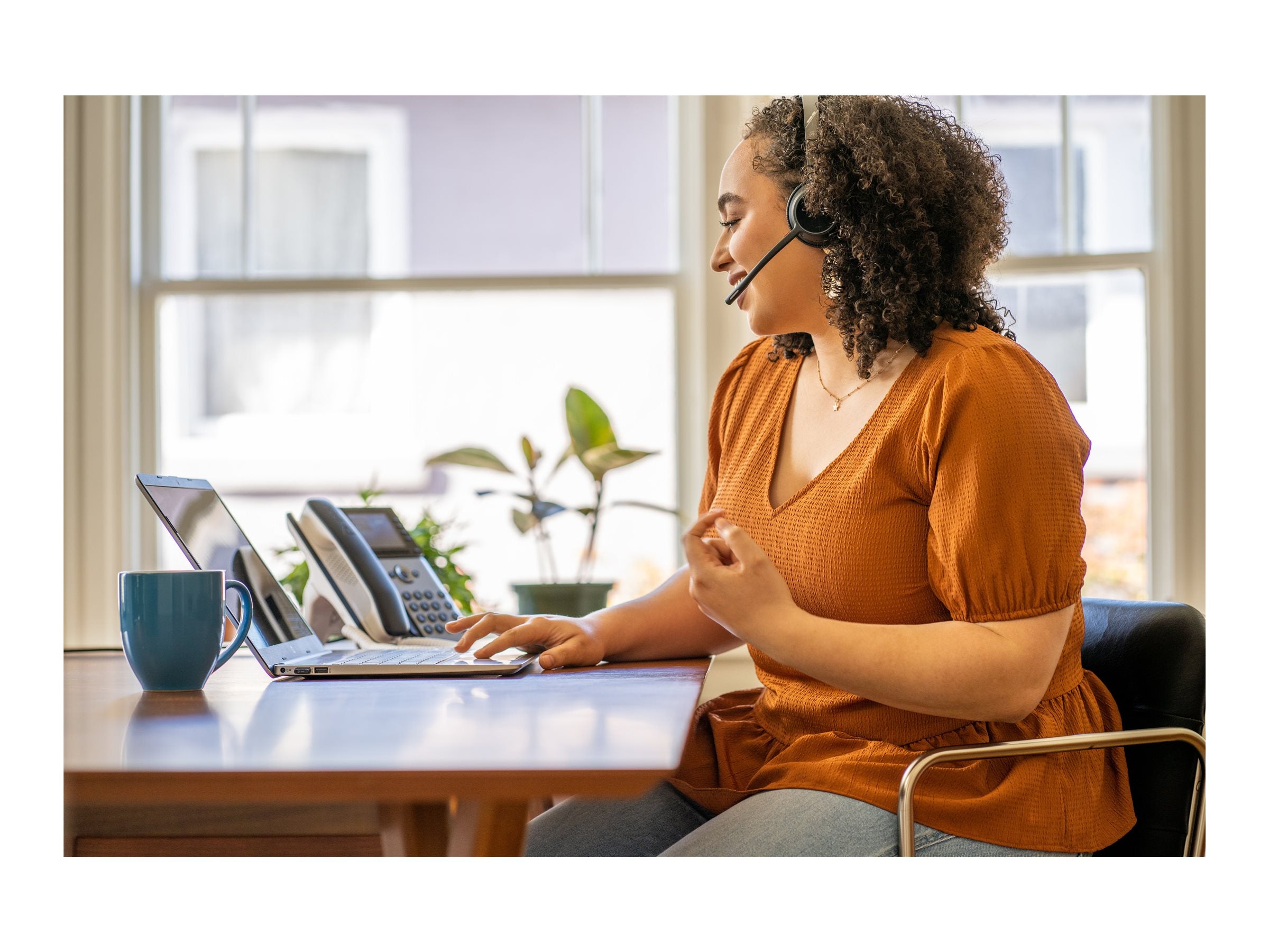 HP Poly Voyager 4320 Headset mit BT700 Dongle