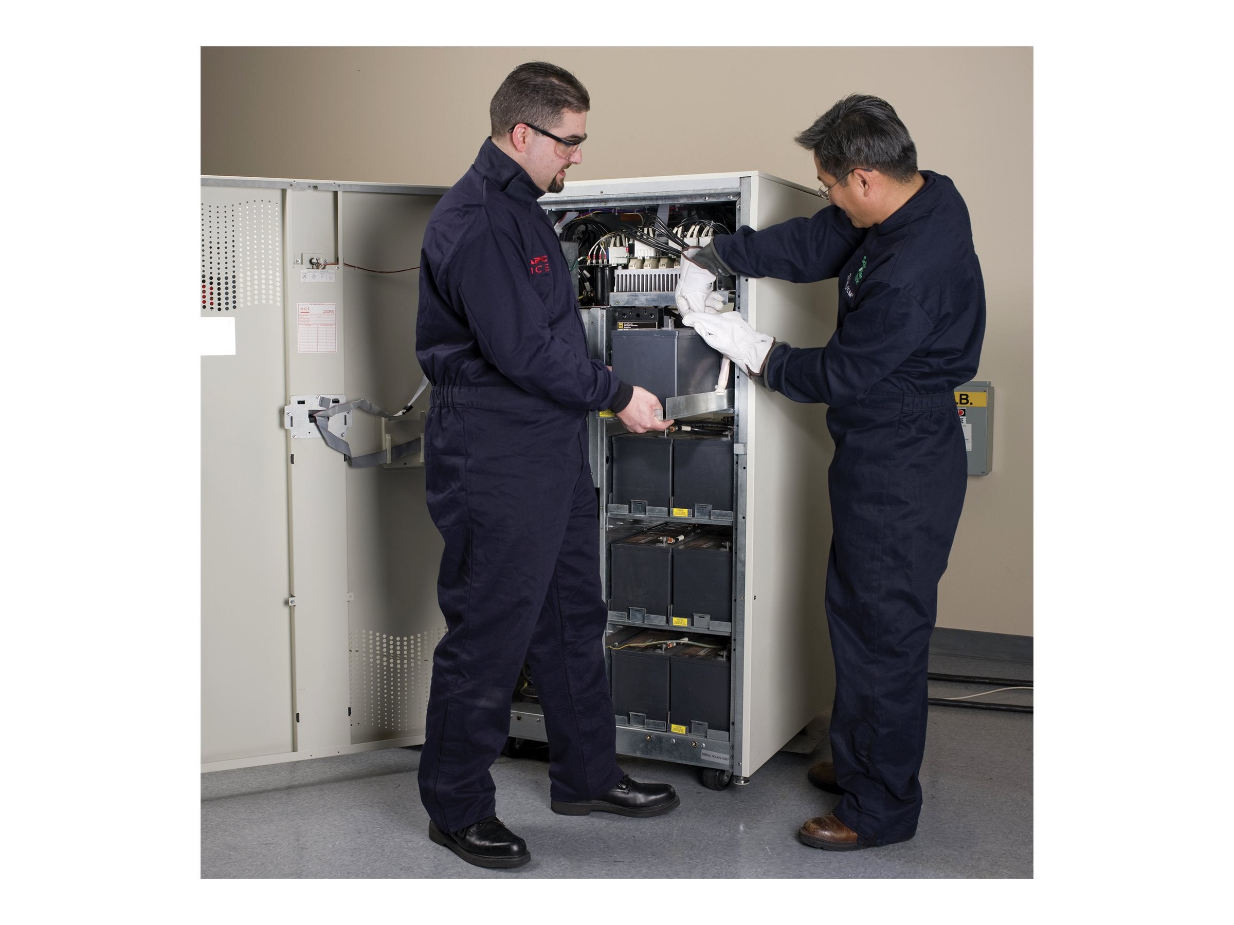 APC Assembly Service für 1 Batt Manager Main System Module - Vorderansicht