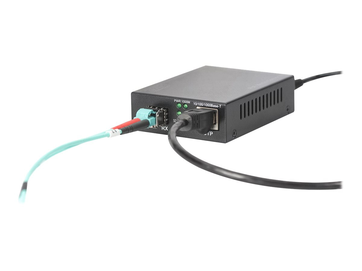 DIGITUS PoE Medienkonverter SFP DN-82140 mit Netzteil