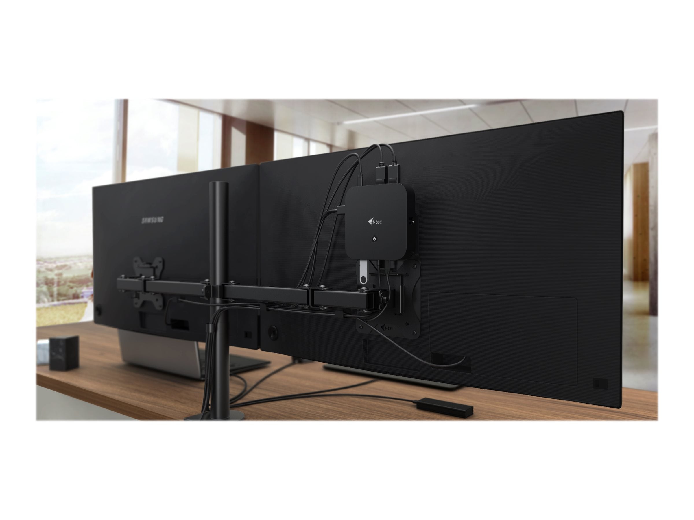 I-TEC USB-C HDMI Dual DP Docking Station Vorderansicht