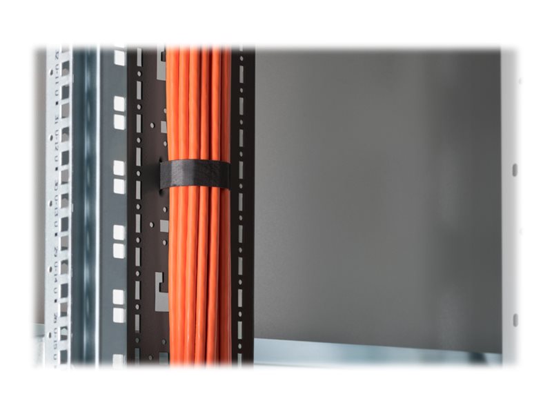 DIGITUS Professional Vertikale Kabeltrasse in Anwendung