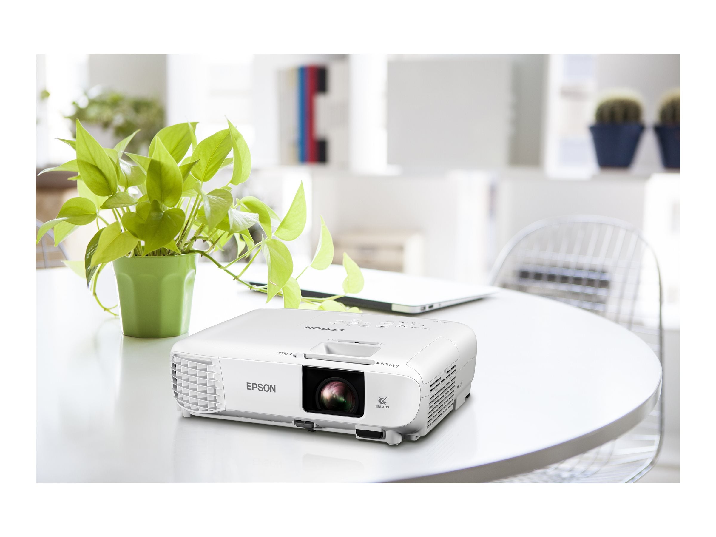 EPSON EB-W49 3LCD Projektor Vorderansicht