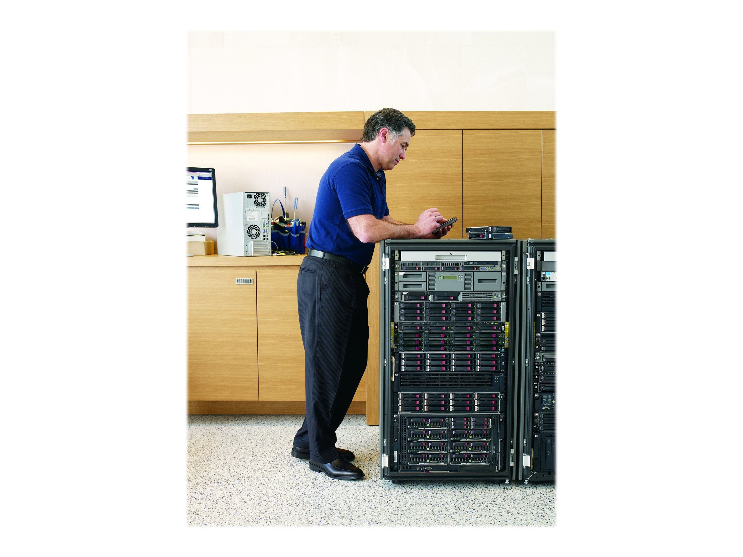 HPE StorageWorks MSL2024 Bandbibliothek Vorderansicht