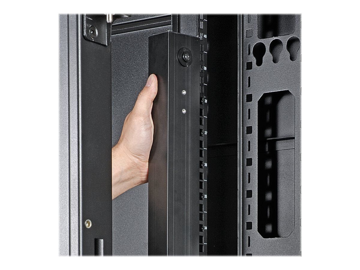 EATON 7,7kW Single-Phase Local Metered PDU Vorderansicht