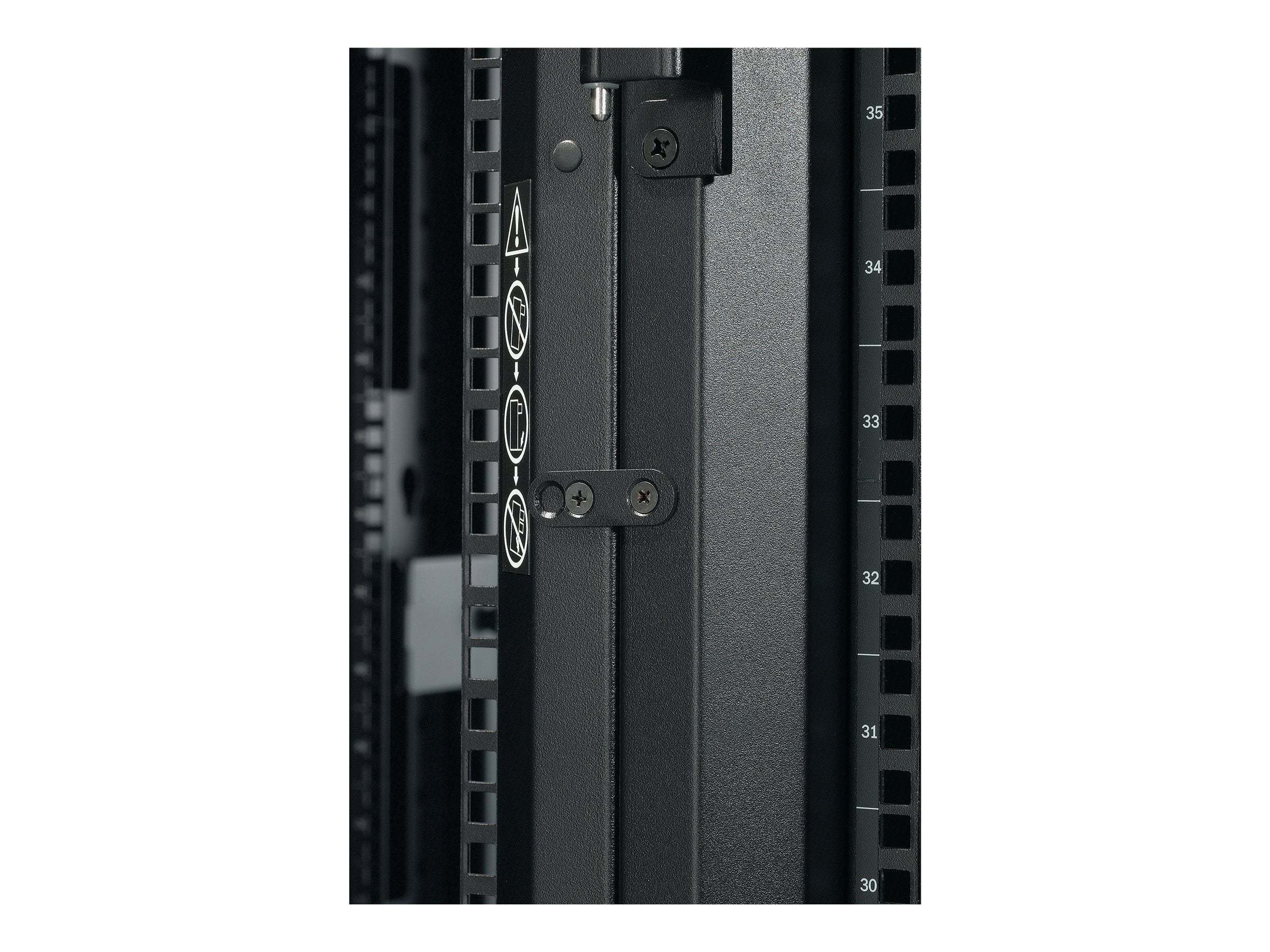 APC NetShelter SX Enclosure Vorderansicht